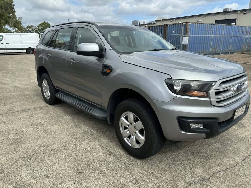 2017 Ford Everest Ambiente Easy Finance Great value 1.jpg